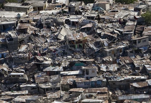 A Port au Prince neighborhood in the aftermath of the earthquake that hit Haiti on Jan. 12, 2010. (UN photo/Logan Abassi, United Nations Development Programme)